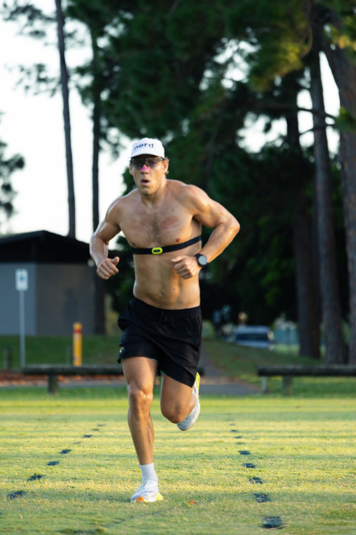 Man wearing HISTRIPS nasal strips during his routine
